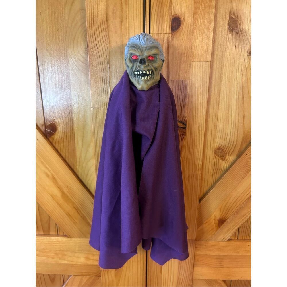 Vtg paper magic group purple cape zombie mini hanging Goblin Halloween prop (554